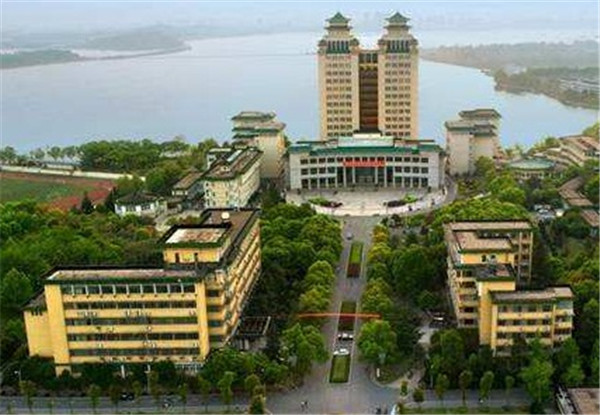 中南民族大學